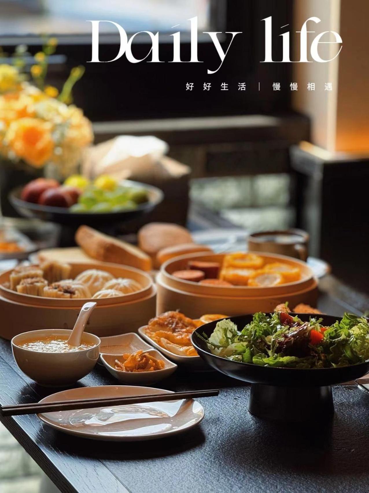 Happy Dragon Courtyard- Newly Renovated With French Windows, Near Tian'Anmen Forbidden City,Lama Temple And Heaven Temple, 3Minutes Walk From Subway,Fluent English Speaking With Tourist Sights Tickets Service ,Free Coffee &Laundry Service Peking Exteriér fotografie