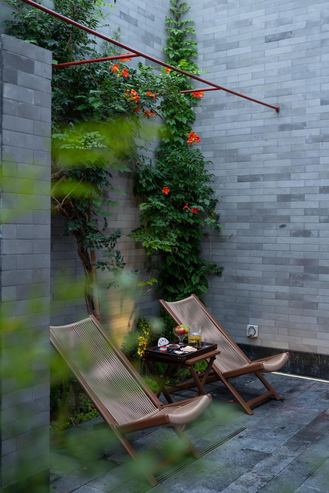 Happy Dragon Courtyard- Newly Renovated With French Windows, Near Tian'Anmen Forbidden City,Lama Temple And Heaven Temple, 3Minutes Walk From Subway,Fluent English Speaking With Tourist Sights Tickets Service ,Free Coffee &Laundry Service Peking Exteriér fotografie