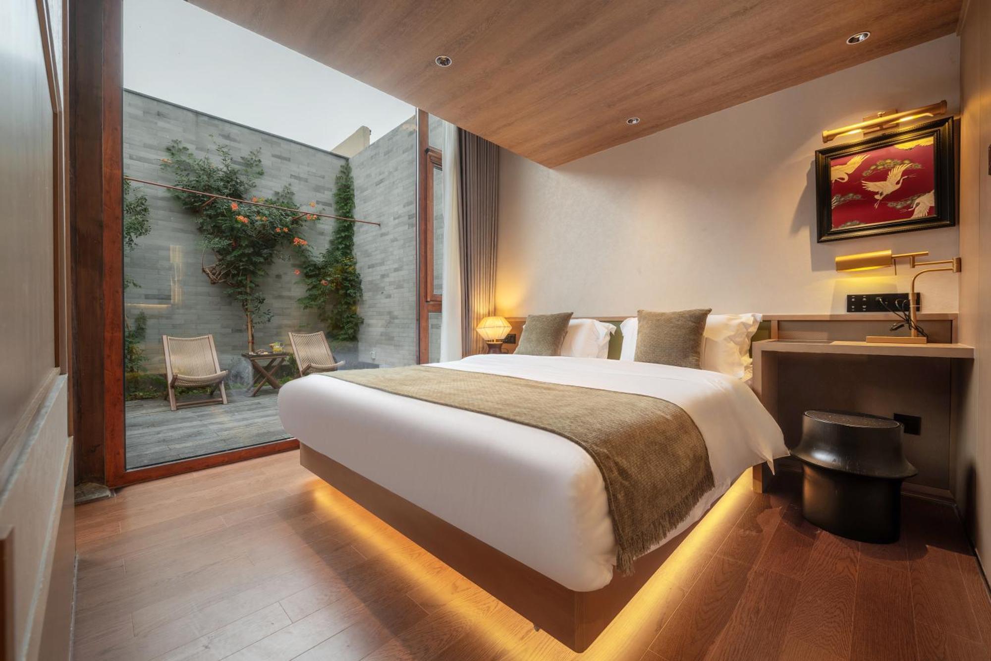 Happy Dragon Courtyard- Newly Renovated With French Windows, Near Tian'Anmen Forbidden City,Lama Temple And Heaven Temple, 3Minutes Walk From Subway,Fluent English Speaking With Tourist Sights Tickets Service ,Free Coffee &Laundry Service Peking Exteriér fotografie